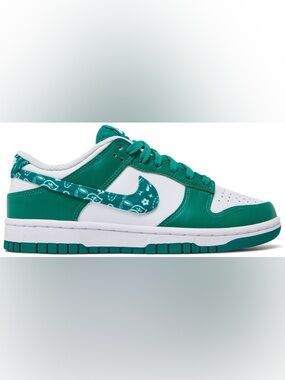 NIKE GREEN PAISLEY DUNKS
